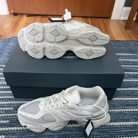 [NEW IN BOX] New Balance 9060 'Moobbeam' [M 5/W 6.5] - Picture 3 of 4